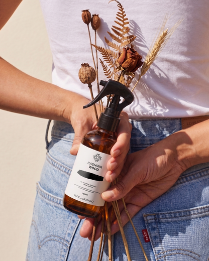 aromatizante spray hogar Kashmir Wood